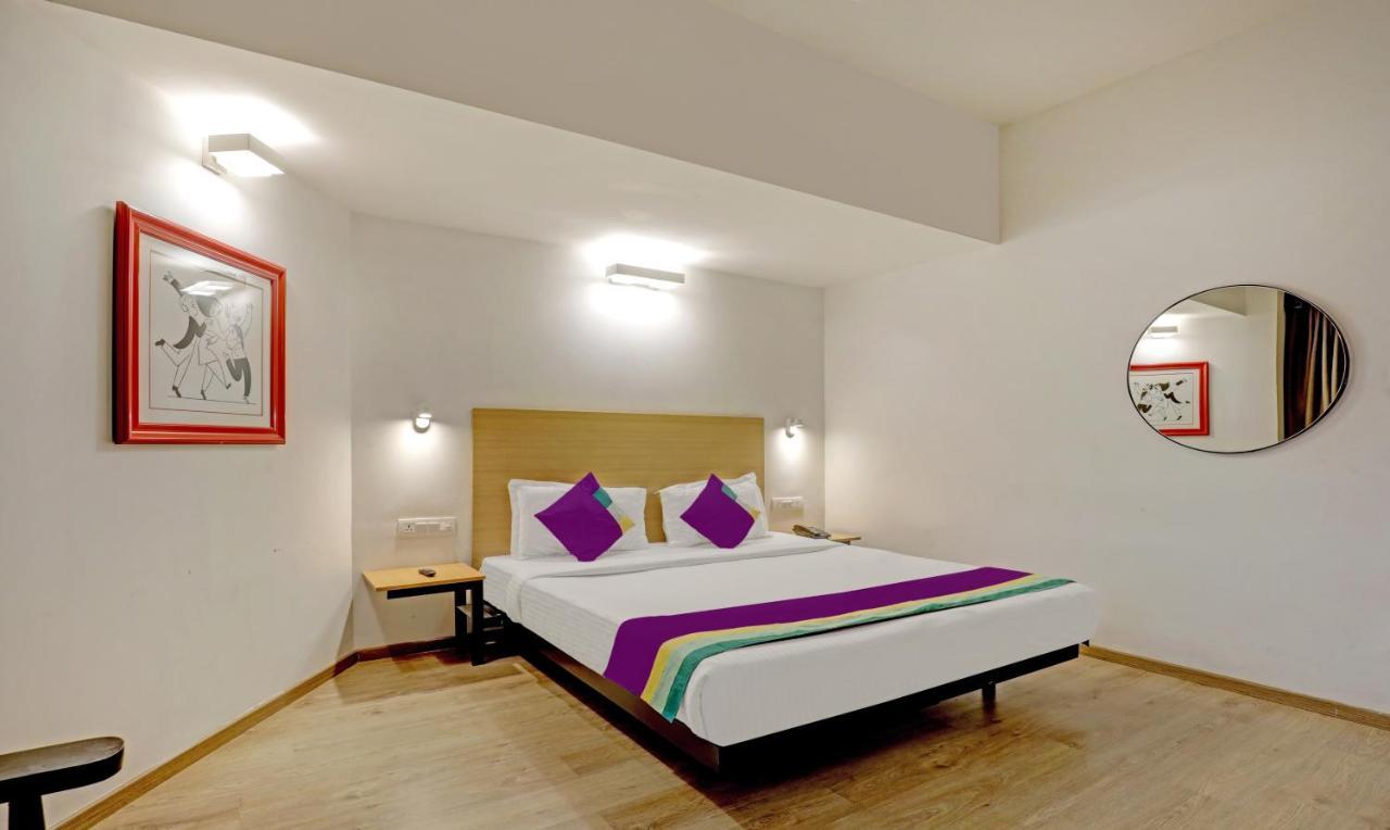 Itsy By Treebo - Vashistha Otel Haydarabad Dış mekan fotoğraf